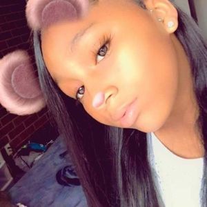 Meet your Posher, Cånđy